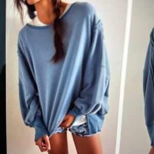 American Eagle/ aerie oversized crewneck